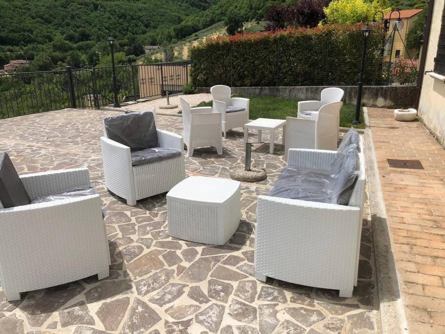 Casa Vacanze Vecchio Frantoio Residenza Leccino سبوليتو المظهر الخارجي الصورة