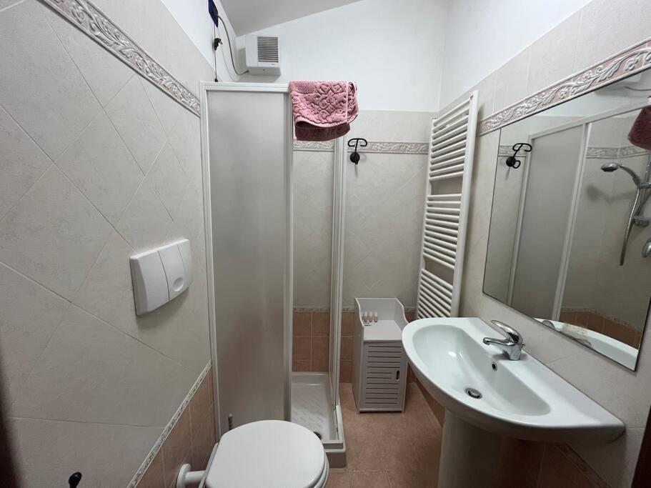 Casa Vacanze Vecchio Frantoio Residenza Leccino سبوليتو المظهر الخارجي الصورة
