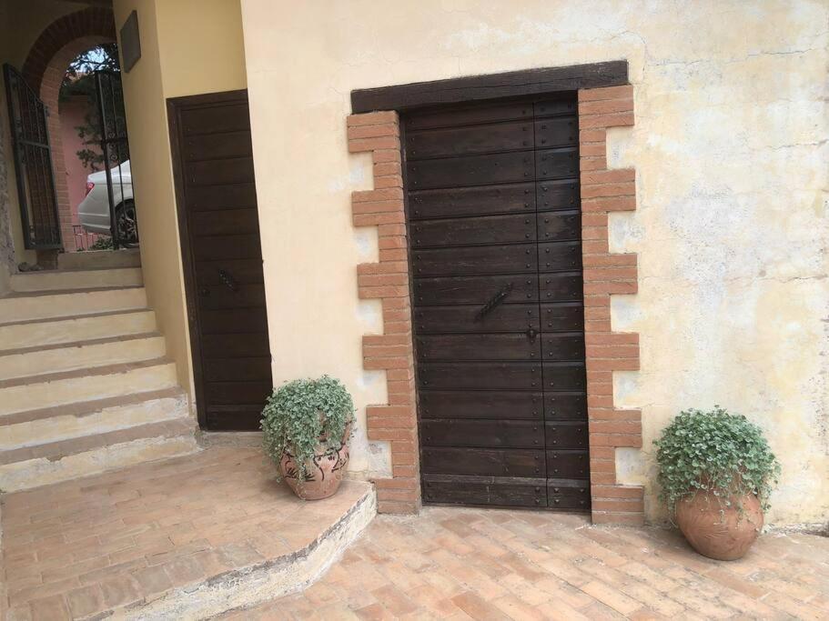 Casa Vacanze Vecchio Frantoio Residenza Leccino سبوليتو المظهر الخارجي الصورة